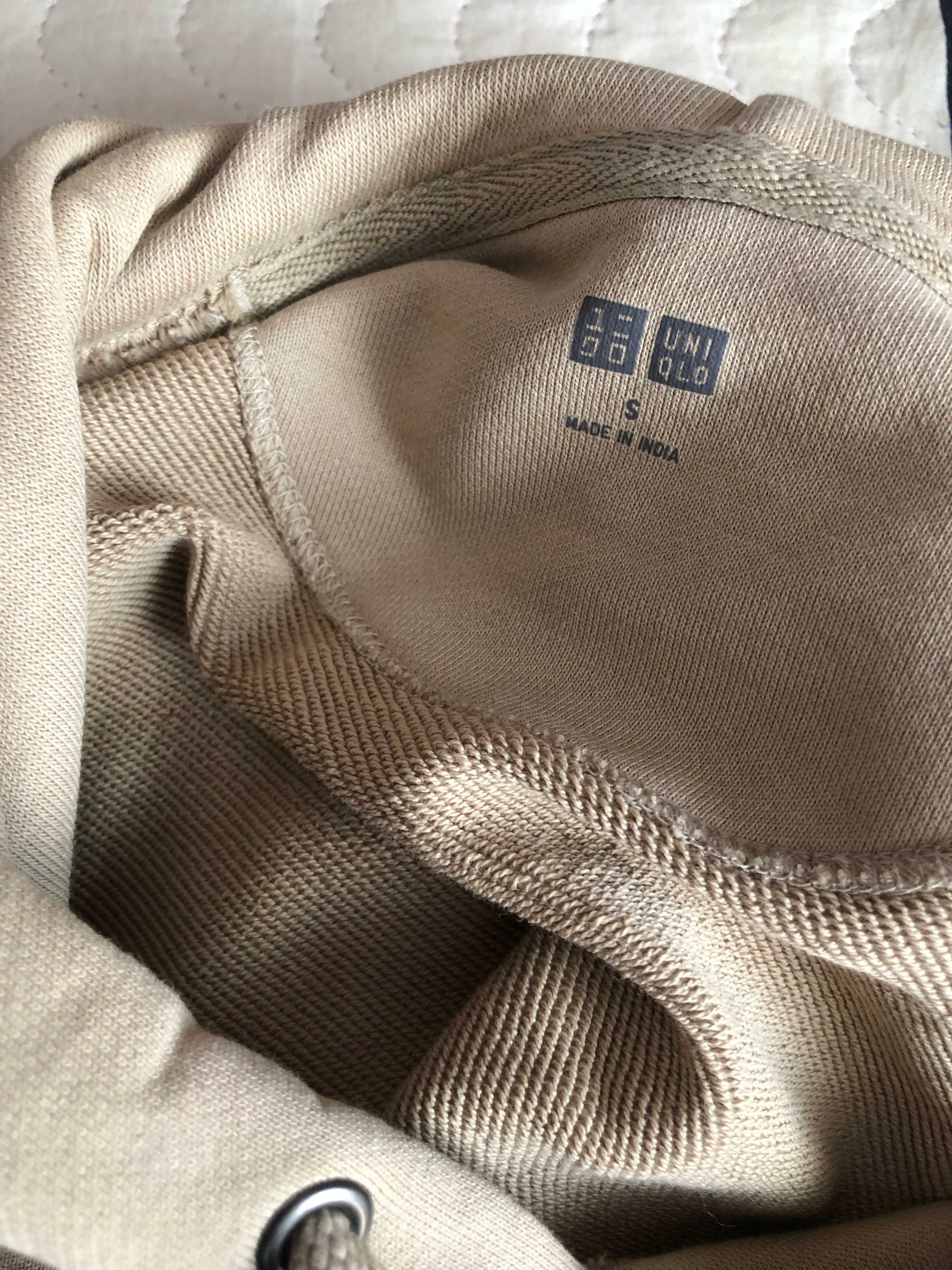 Худи Uniqlo размер S (маломерка)