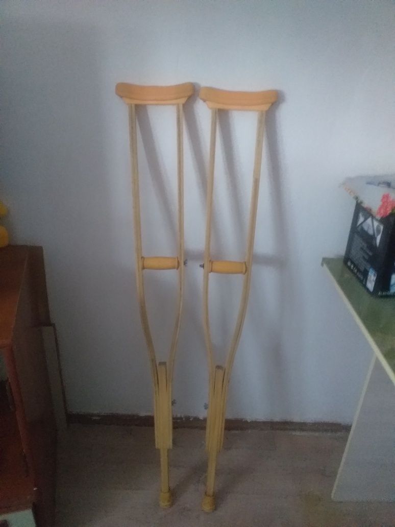 Костыль продам срочно
