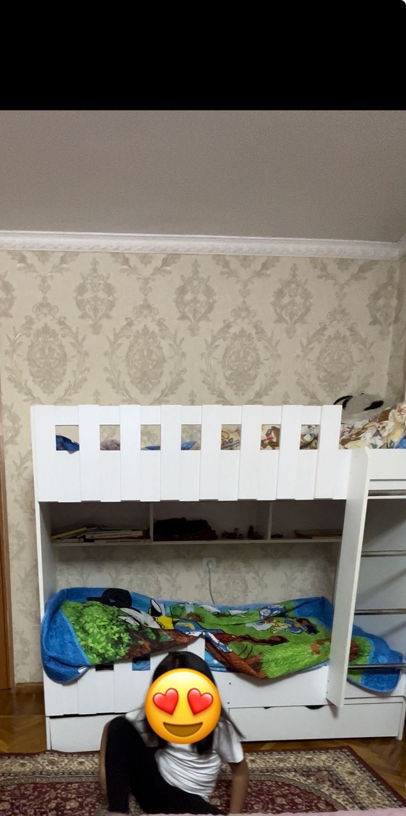 Продам двухярусную кровать