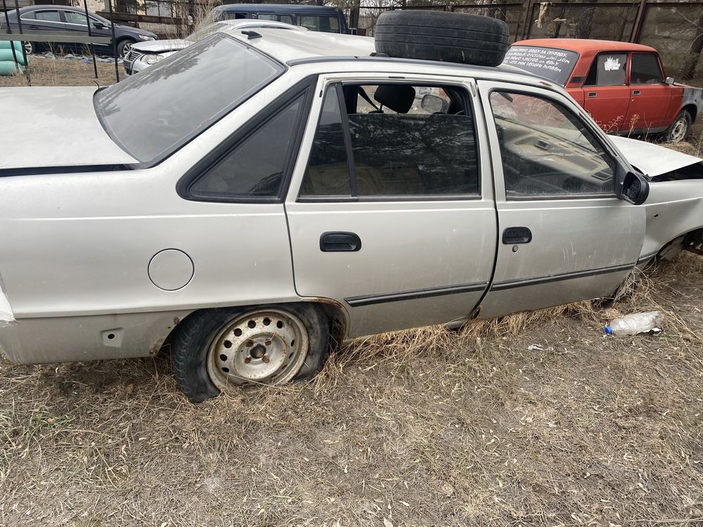 Daewoo Nexia n100 в полный разбор