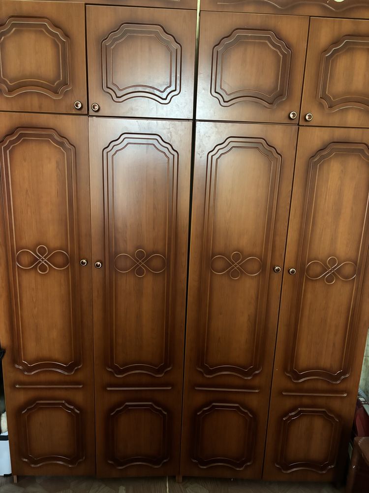 Продам мебельную стенку