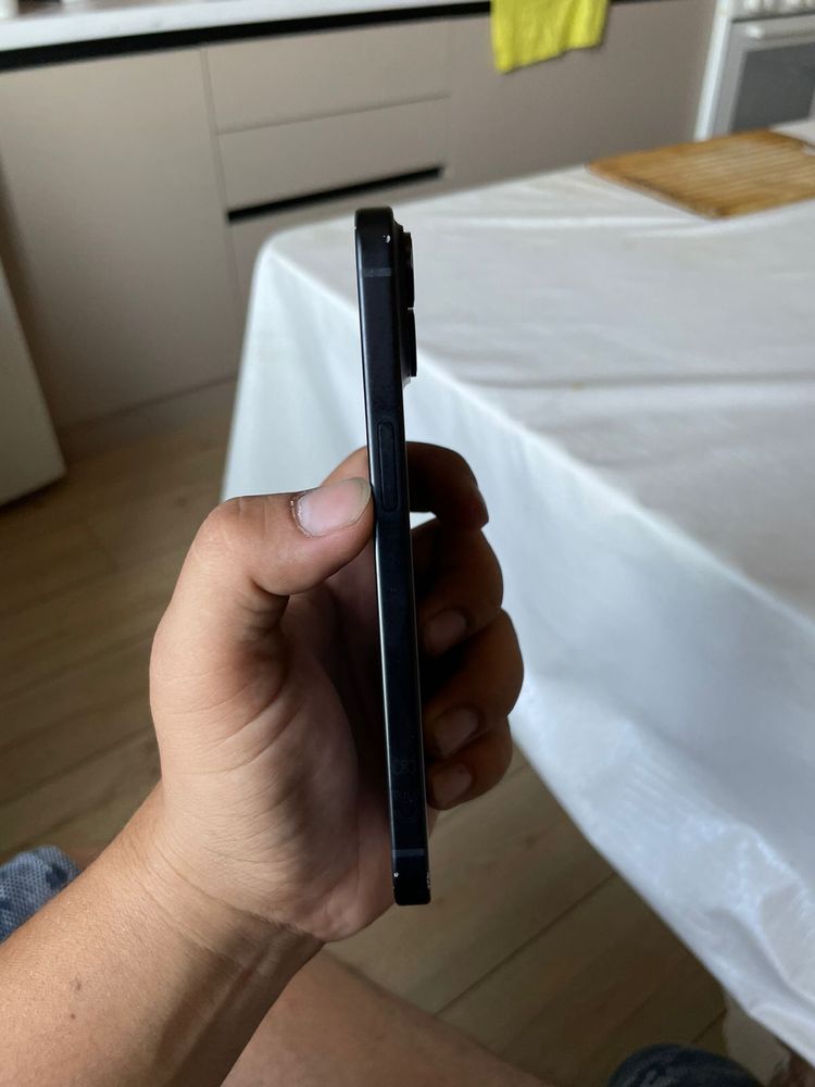 Iphone 15 в хорошем состояний