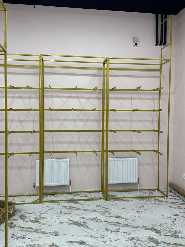 Торговое оборудование для магазинов , ресепшн, стеллаж