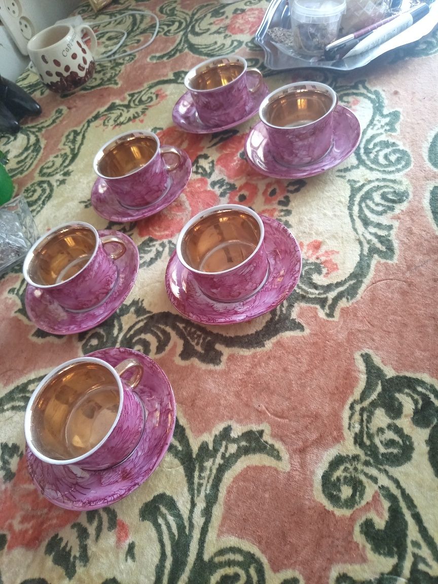 Продам чайные пары  (6 блюдца,6 кружек)