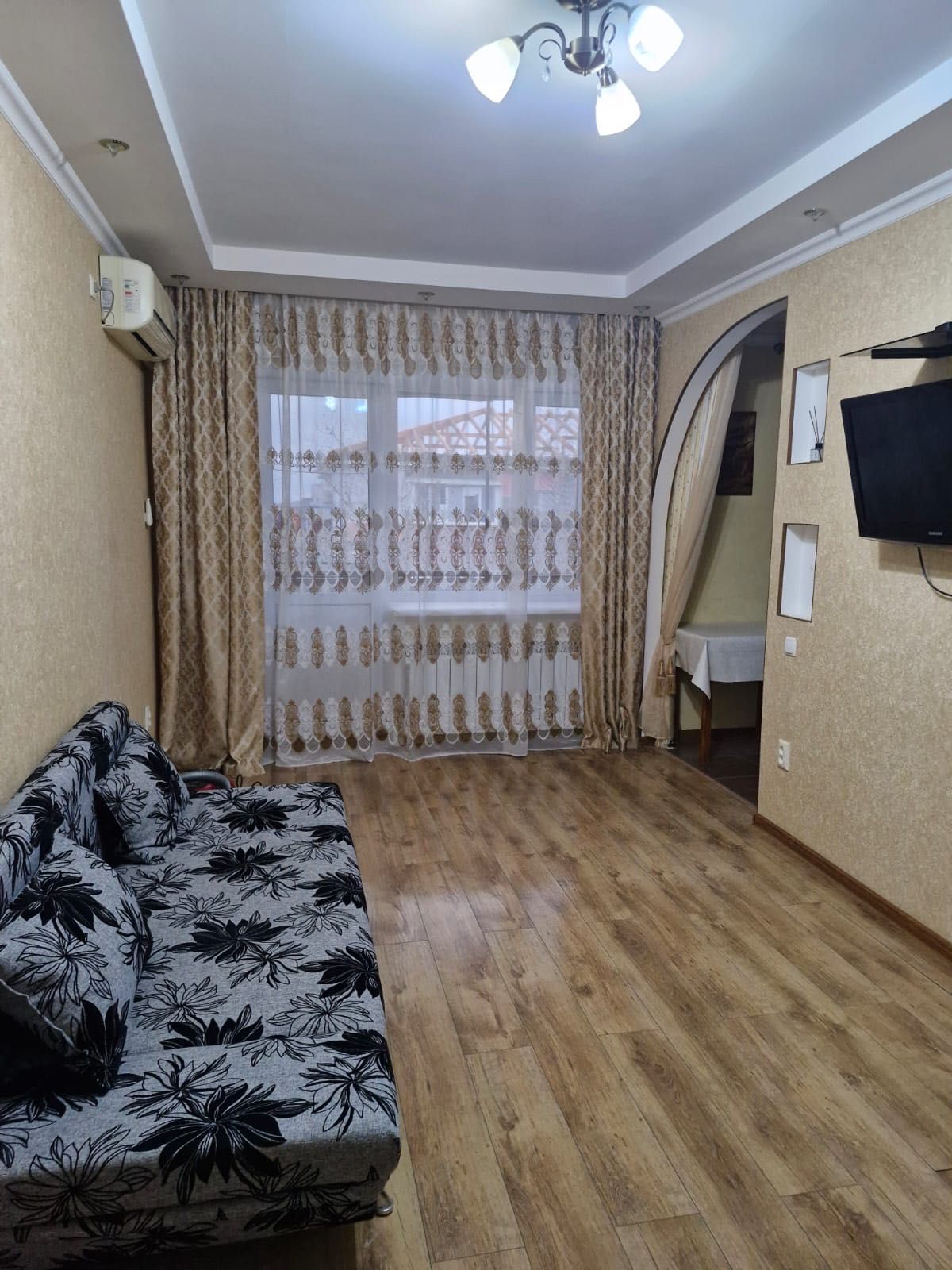 Продам 3-комнатную квартиру в центре города