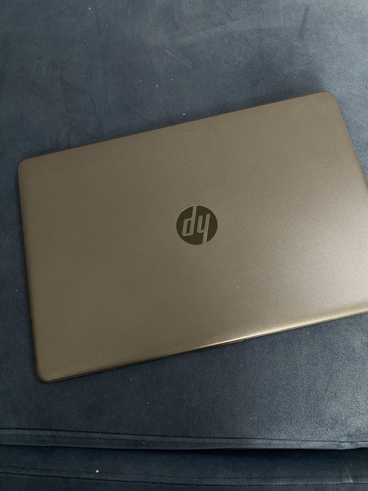 Продаю ноутбук hp в хорошем состояний