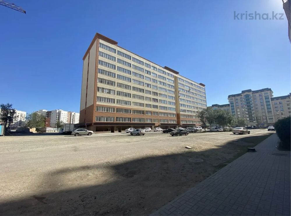 Продается однокомнатная улучшенная квартира (кухня студия).
