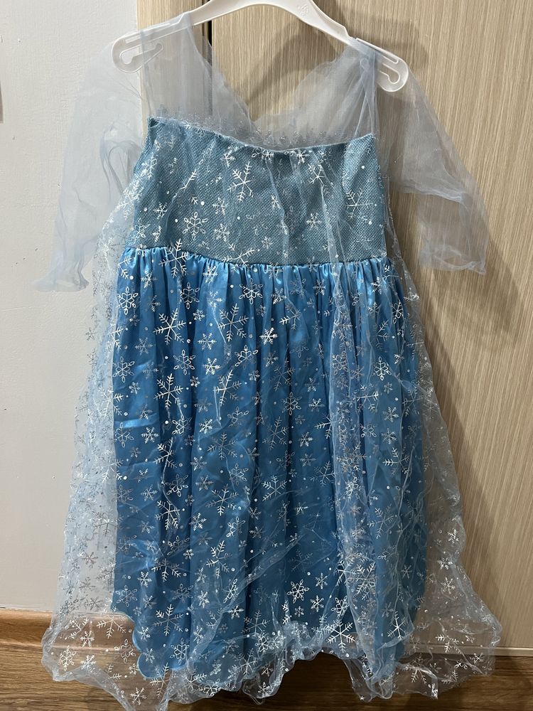 Платье Эльзы на