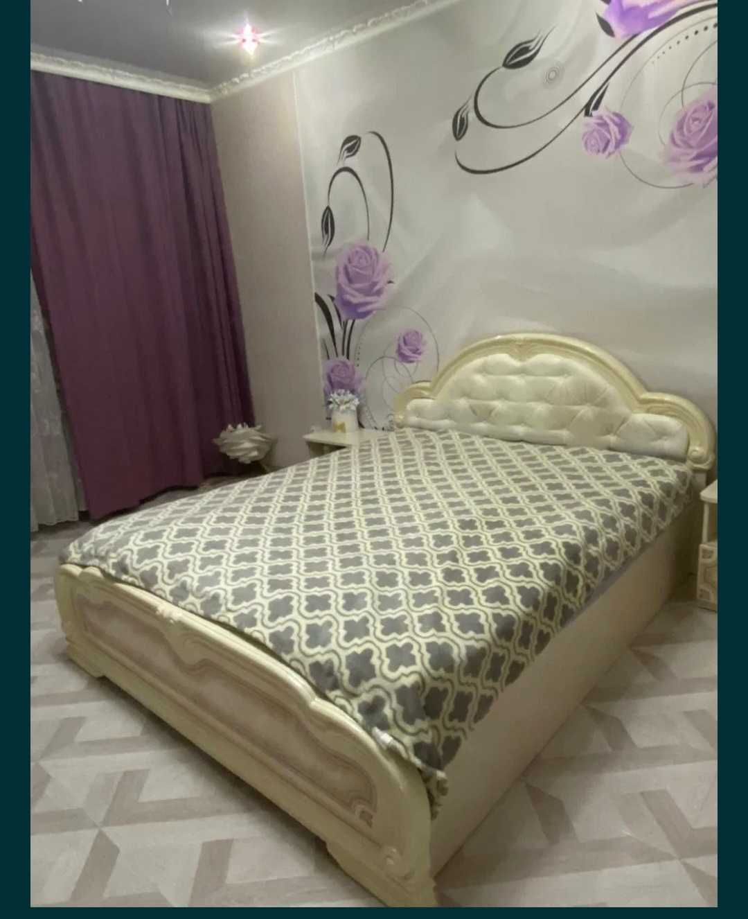 Продам спальный гарнитур