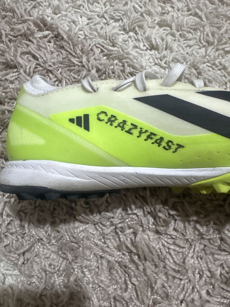 Сороконожки X CRAZY FAST.3 TF  Размер 40-41нужно мерить на ноге.