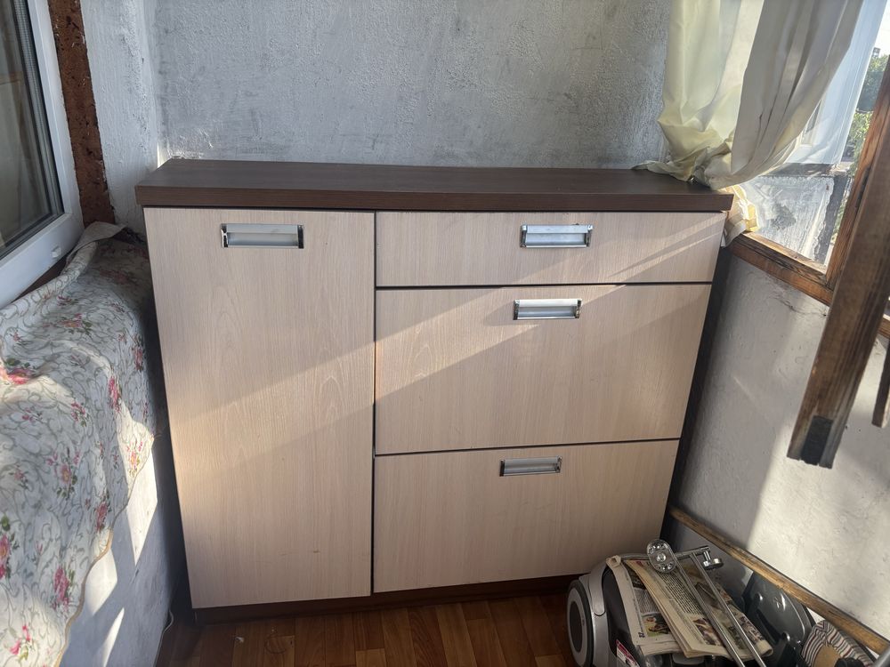 Продам обувницу в прихожую