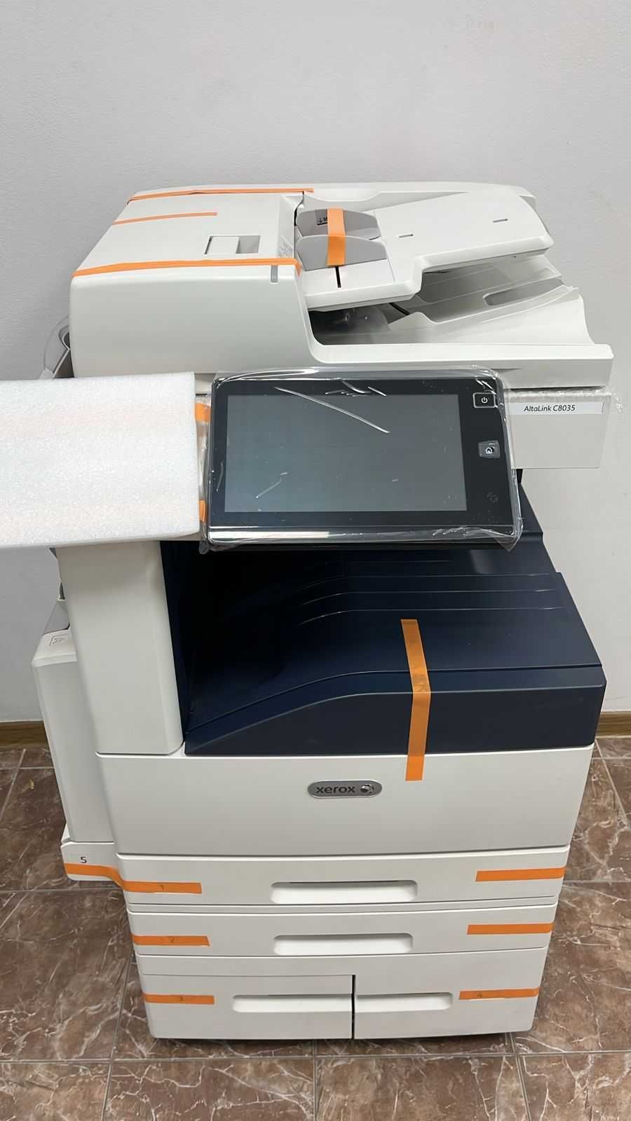 Цветное МФУ Xerox AltaLink C8035