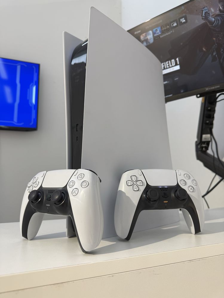 Playstation 5 Standart 2 джойстика +4игры