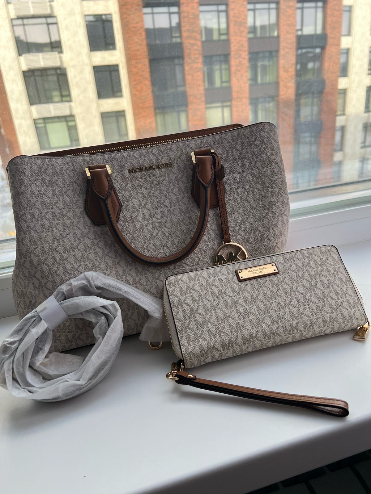 Продам сумку и кошелёк Michael KORS