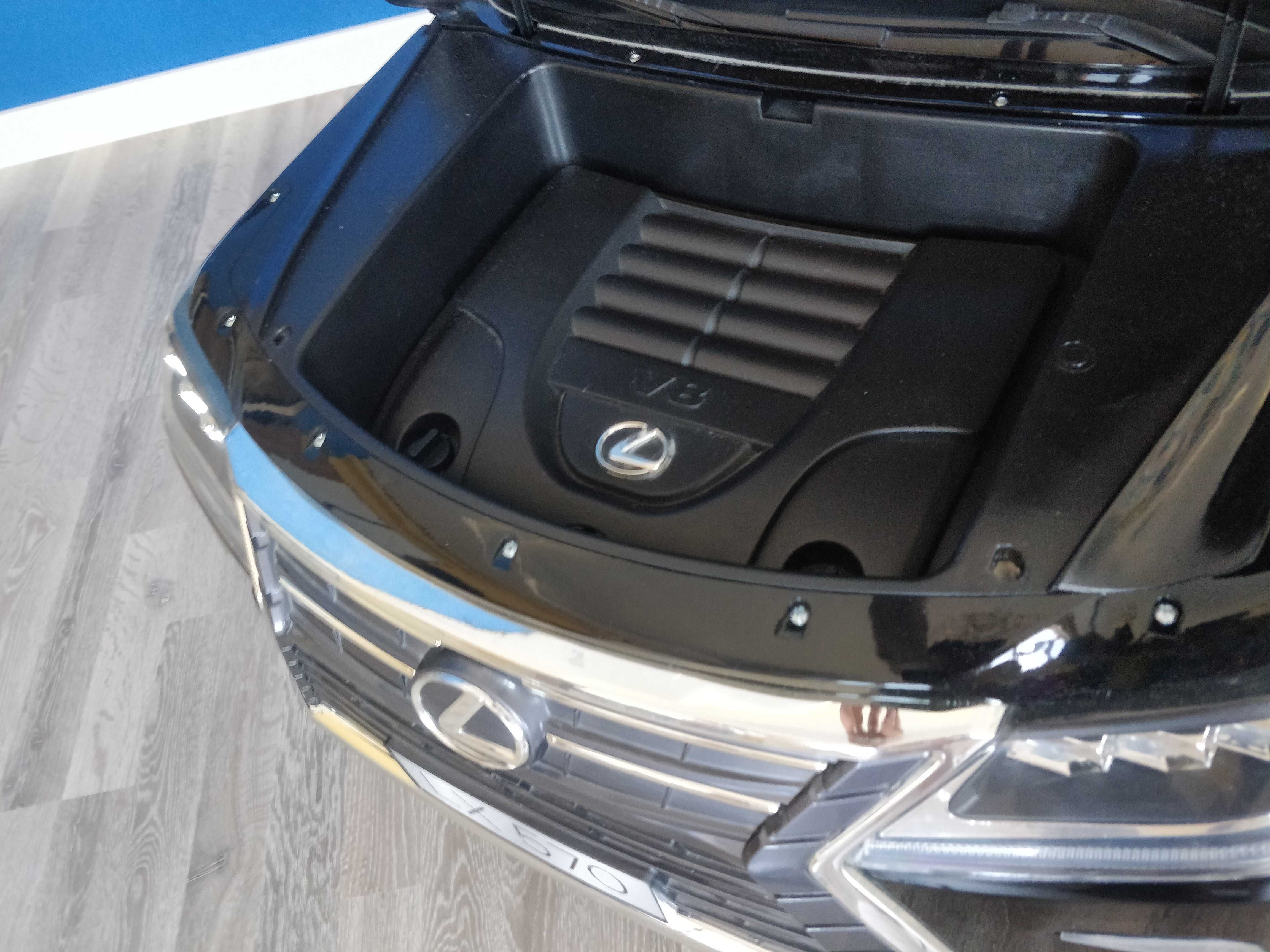 Детский электромобиль Lexus LX570
