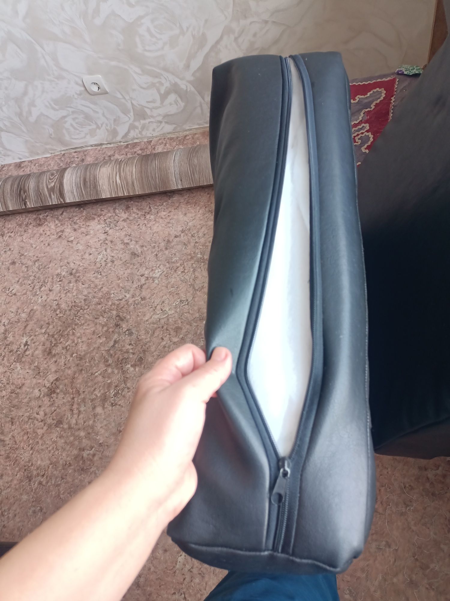 Продам диван кожа