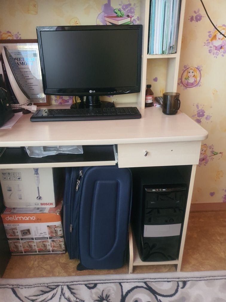 Продам стиральная машинка .компьютер. посуда  мойка.  Велосипеды .