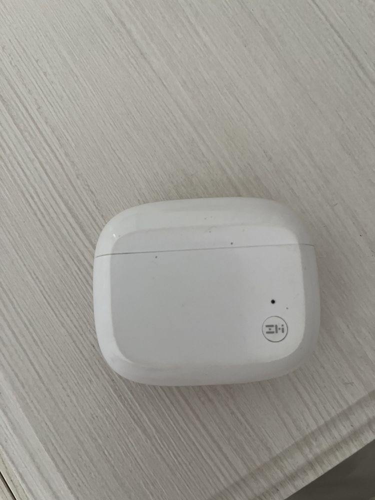 Продам наушники ZMI purpods