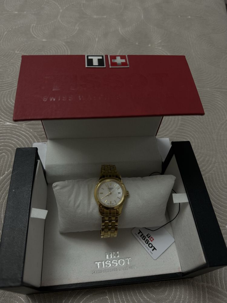 Tissot часы кварцевые