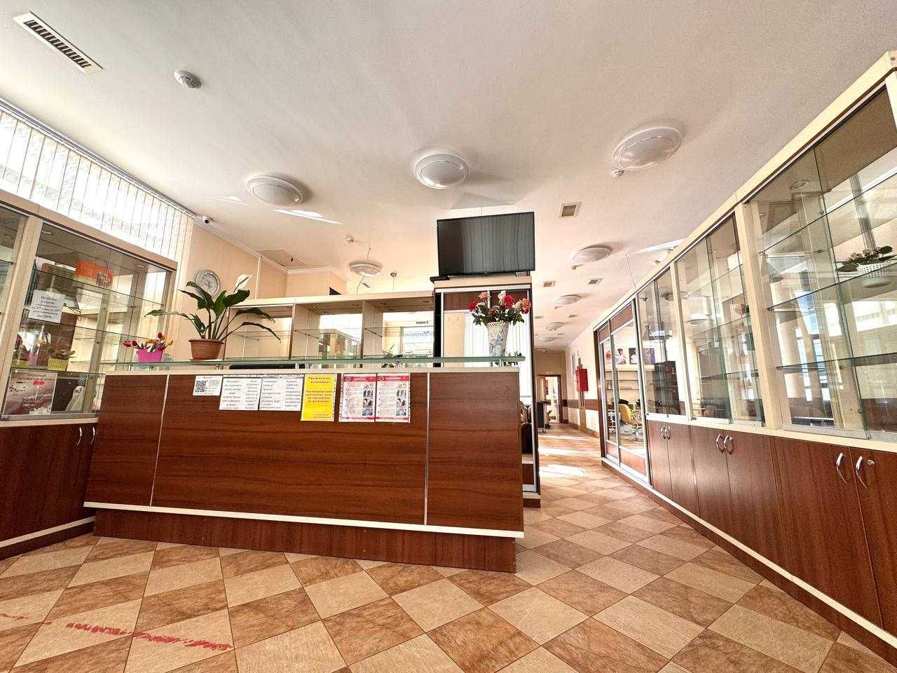Сдам в аренду салон красоты, 320 м², г. Есик, ТРЦ «АЛМА»