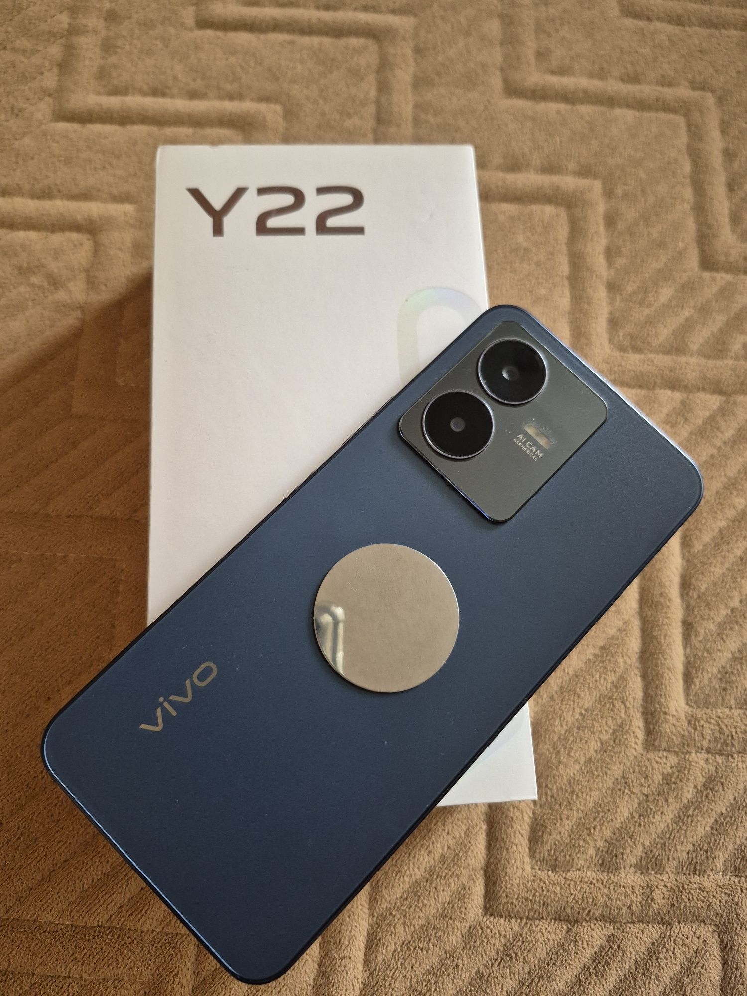 Смартфон vivo y22