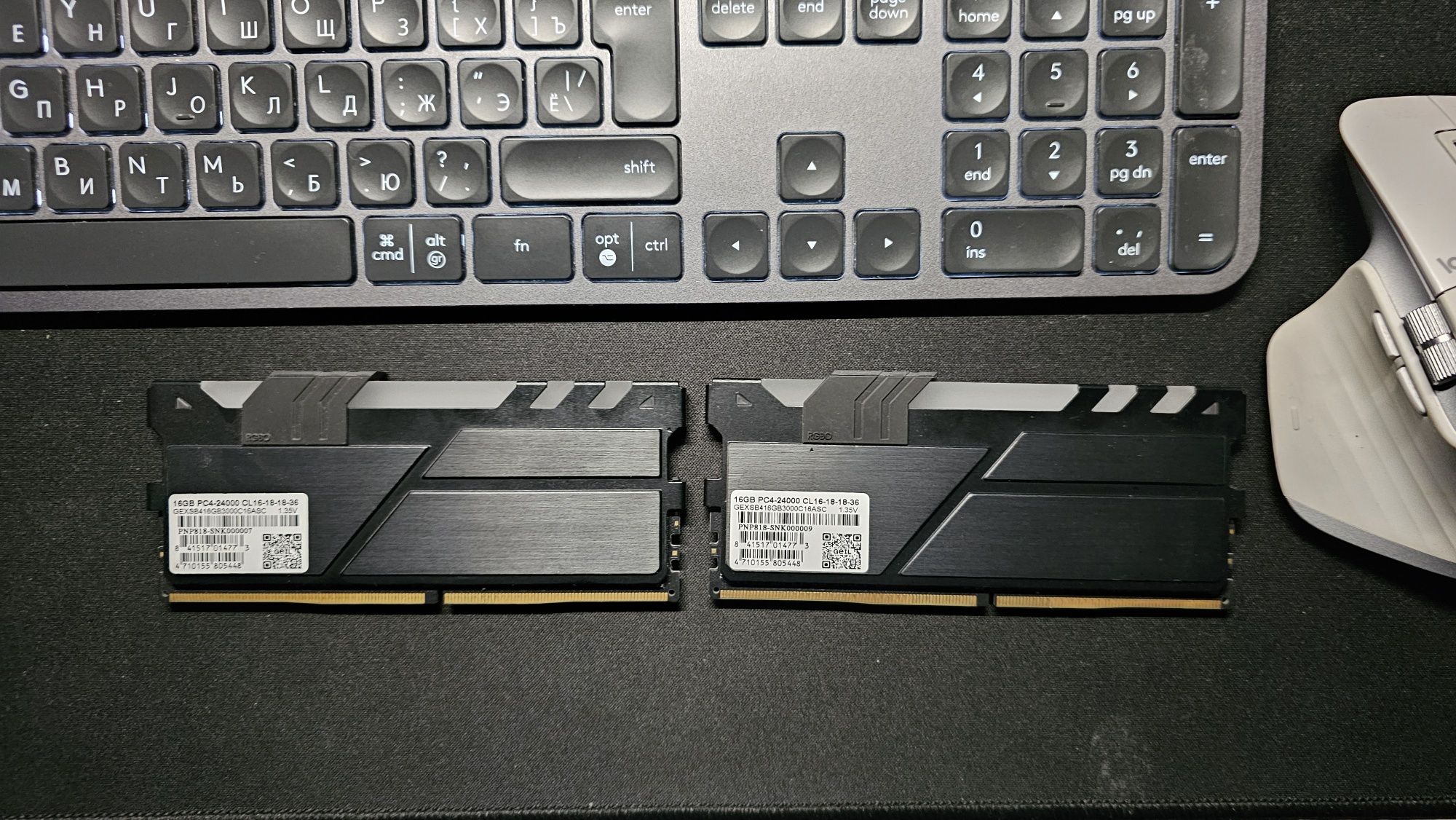 Продам память GEIL DDR4 16X2 32GB 3000mhz