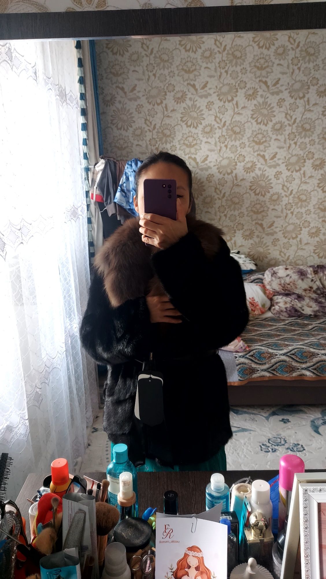 Шуба норковая воротник песец