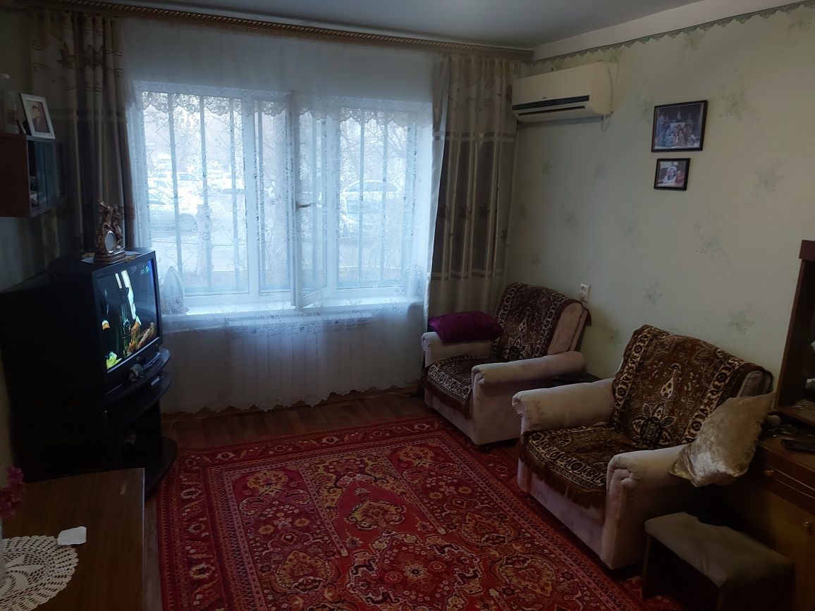 Продам 3-х комнатную квартиру в 8 микрорайоне