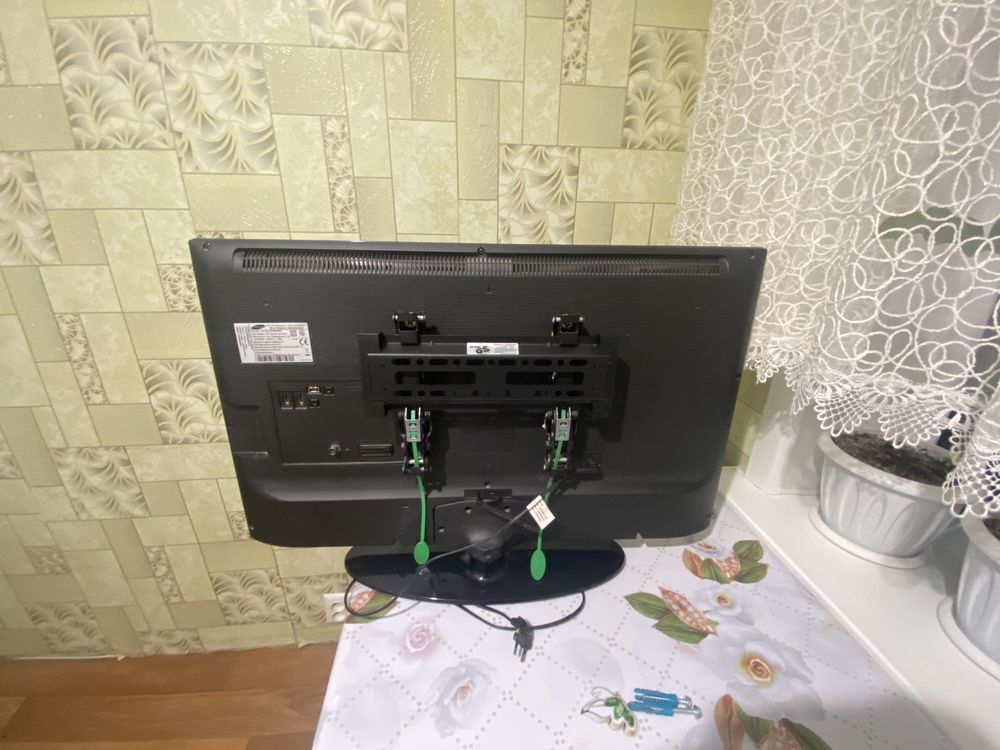 Телевизор