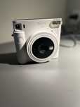 Продам пленочный фотоаппарат instax SQ1