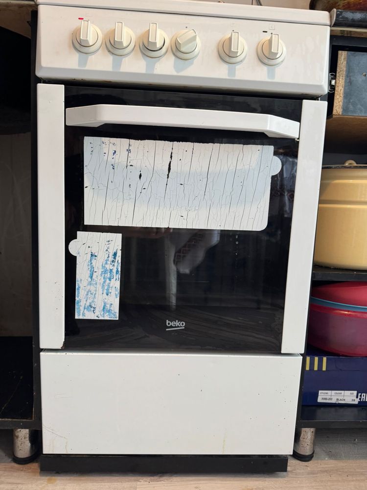 Продам эл плитку