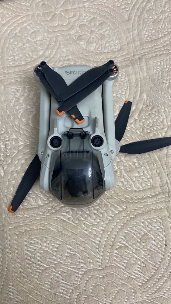 Дрон DJI Mini 3 Pro белый + DJI RC