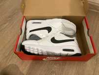 NIKE кроссовки