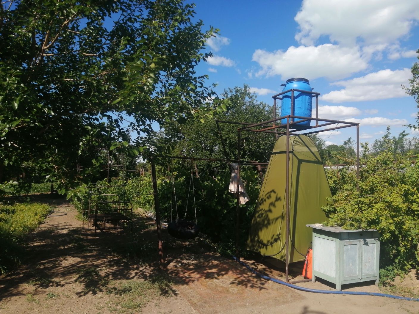 Продам домик с дачным участком