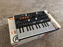синтезатор Arturia MicroFreak