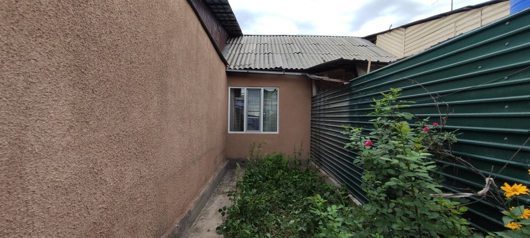 Продам дом в Турксибском районе.