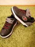 Новые кроссовки на колесах Heelys 30 размер