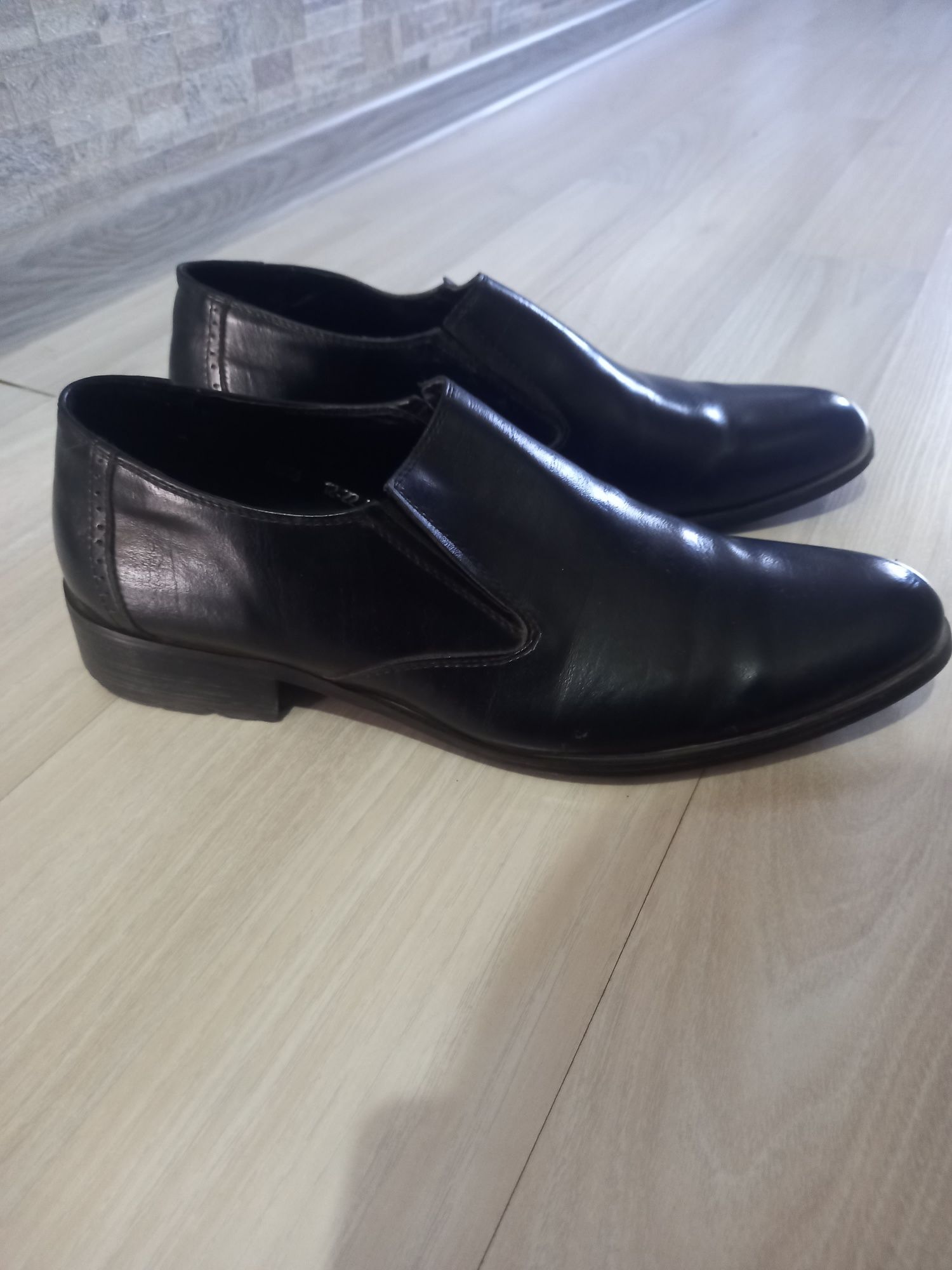 Продам мужские туфли 44 Р