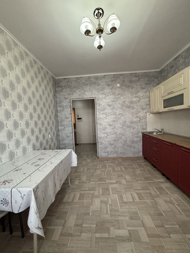 Продаётся 1 ком.  Квартира, 10 микрорайон