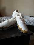Футболный бутсы Adidas X