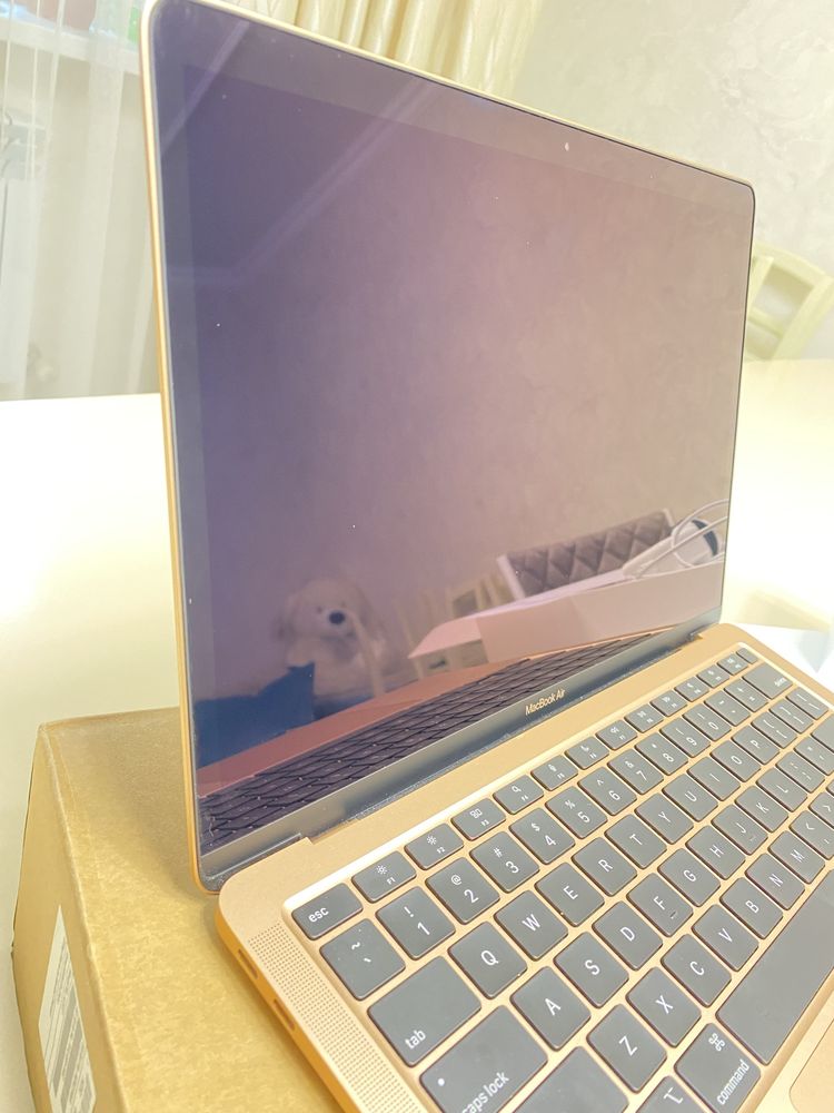 Apple macbook air 13 золотистый + Apple magic mouse 1 белый