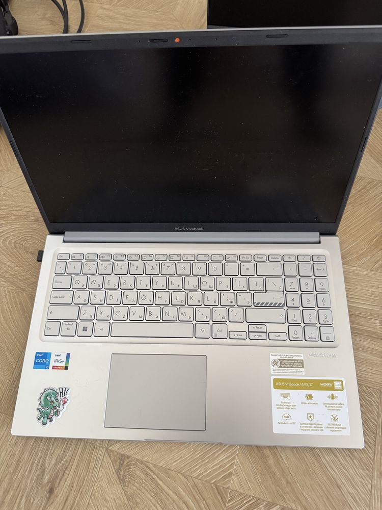 Продам два монитора Acer, два ноутбука Asus, один ноутбук HP
