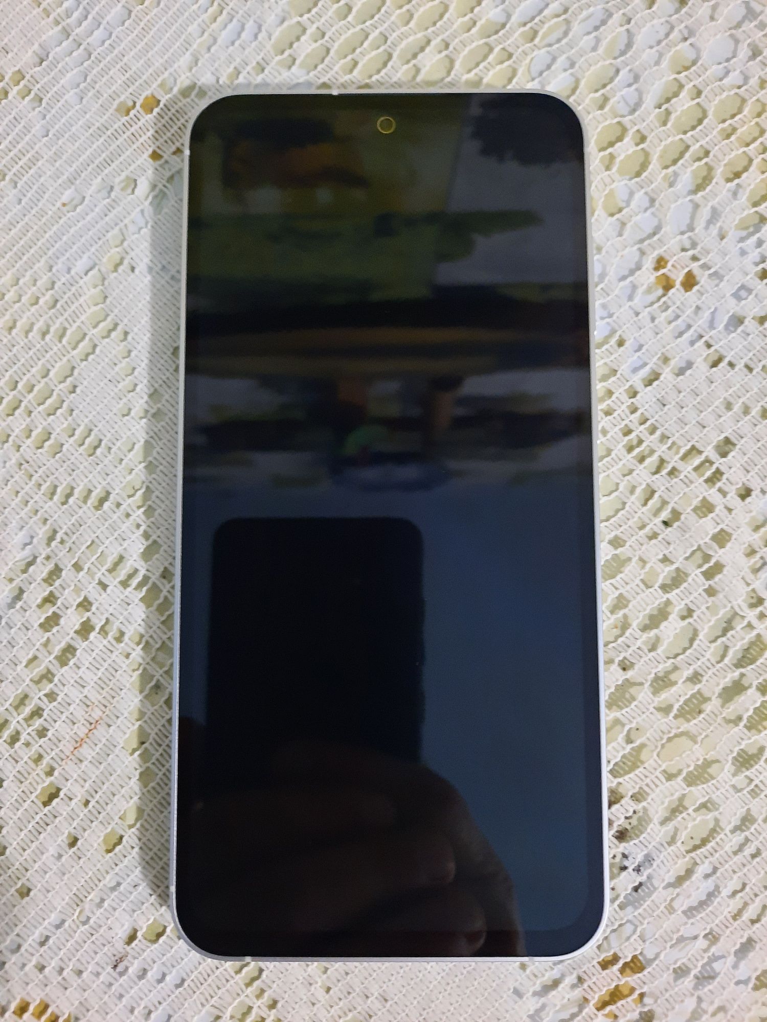 Продам новый Samsung s23 FE на 128 GB .