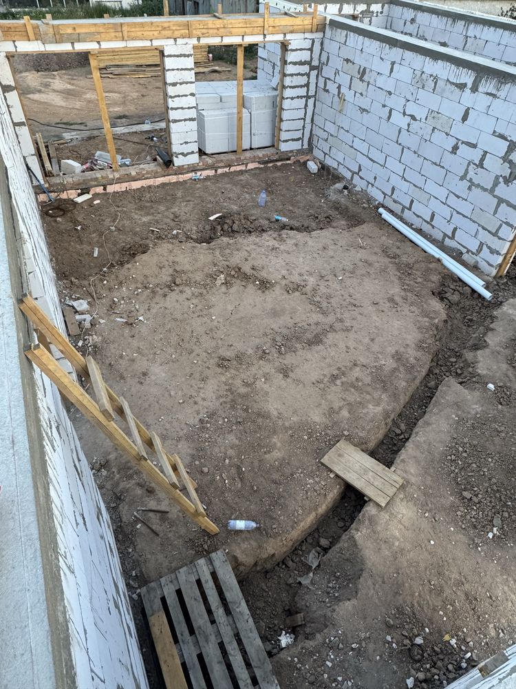 Выкопать грунт под стяжку