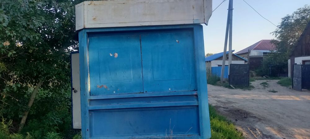 Продается утепленный киоск 2.5х2.5м,подробности в описании