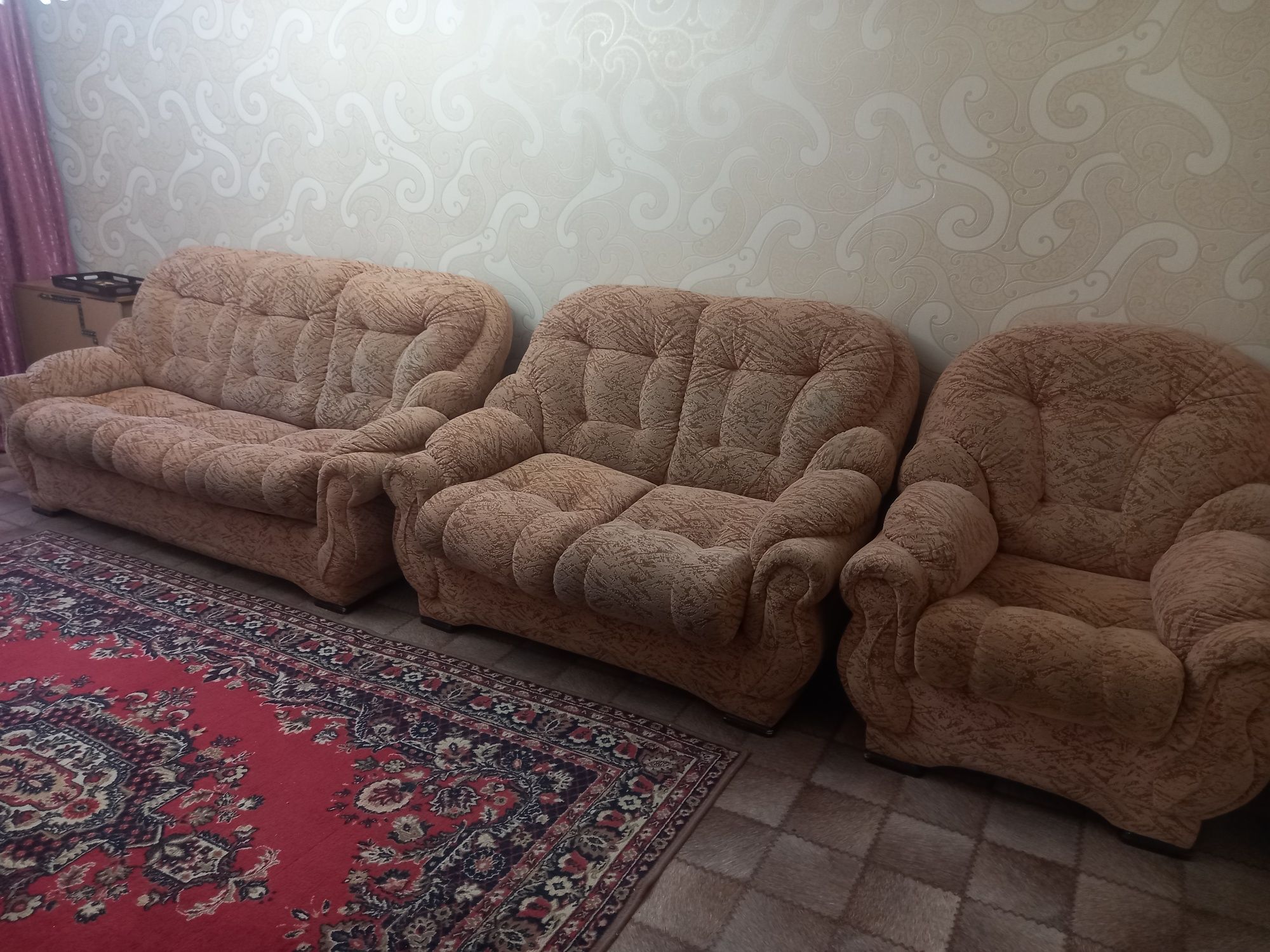 Продам диван,мини диван,кресло