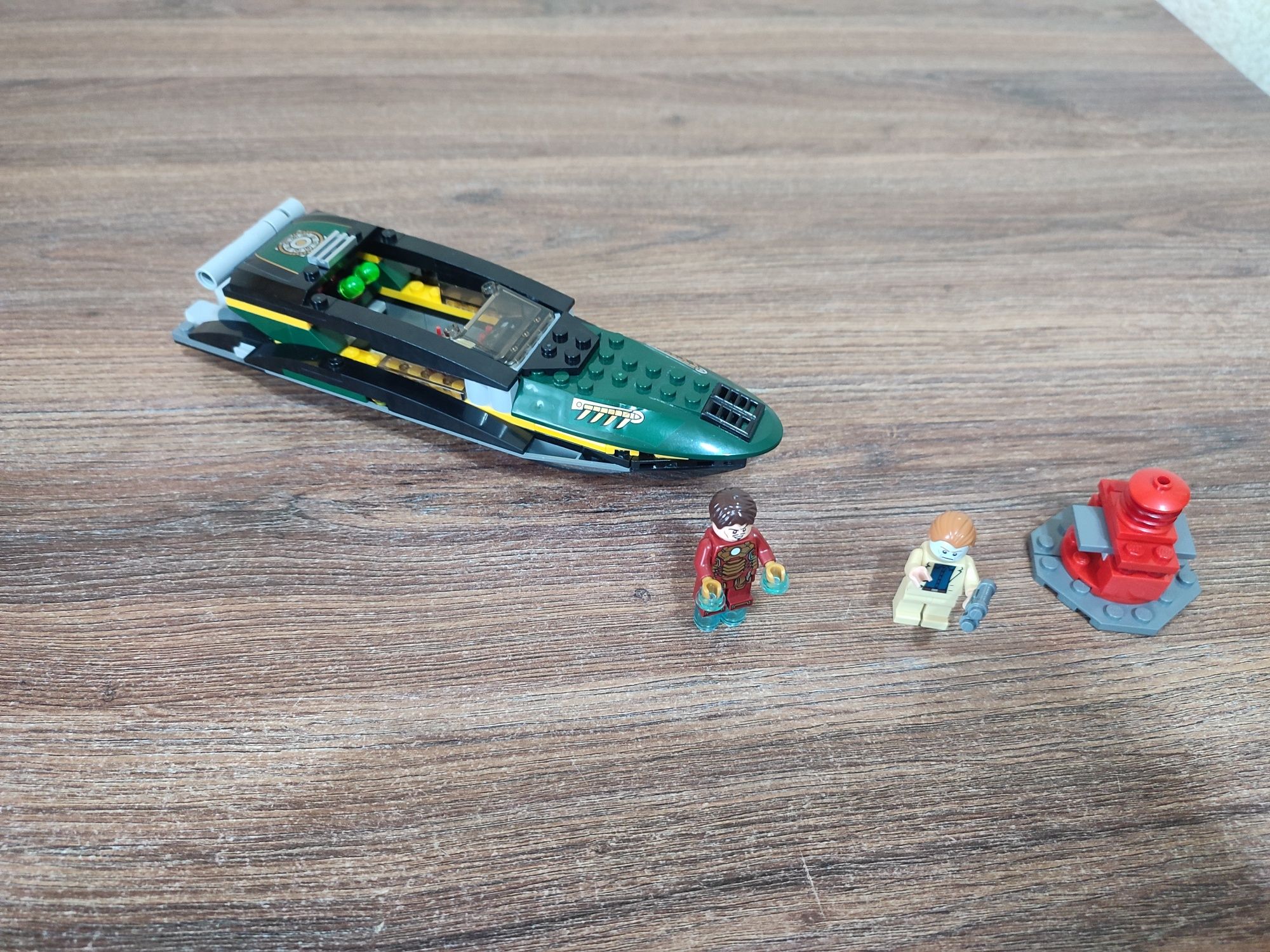 Конструктор Лего lego 76006 сражение в морском порту Марвел оригинал