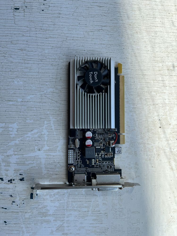 Видеокарта GT 730 2 gb