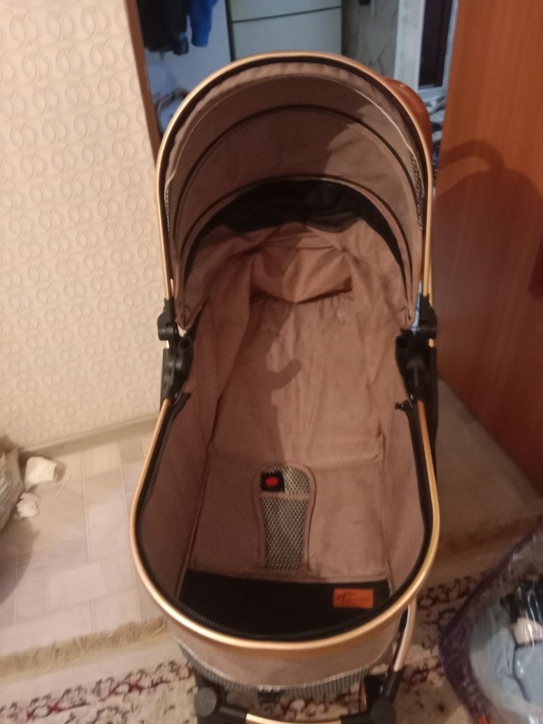 Срочно продам коляску