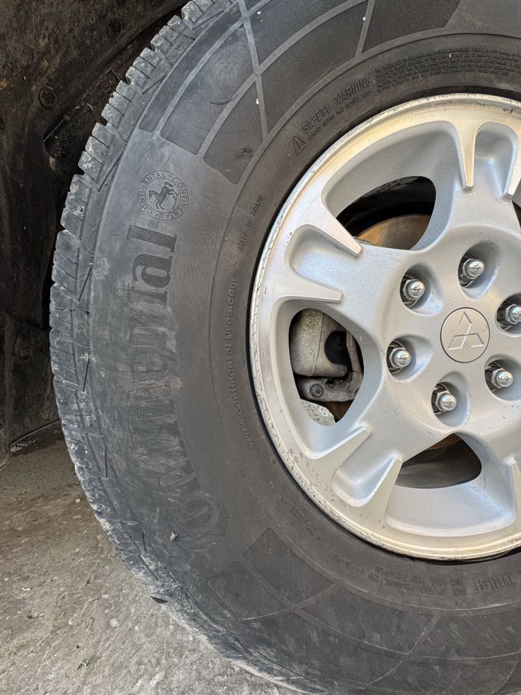 Mitsubishi Pajero 4